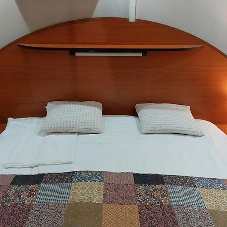 Family Apartman Gyula Zewnętrze zdjęcie