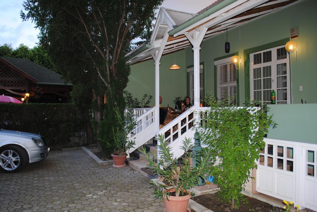 Family Apartman Gyula Zewnętrze zdjęcie